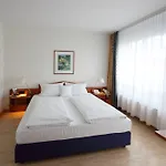 Otel Western Am Strassberger Tor