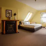 Western Am Strassberger Tor 4*
