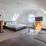 Western Am Strassberger Tor Otel 4*