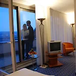 Western Am Strassberger Tor Otel