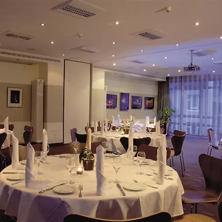 Western Am Strassberger Tor 4*