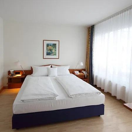 Hotell Western Am Strassberger Tor