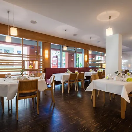 Western Am Strassberger Tor Hotel Plauen