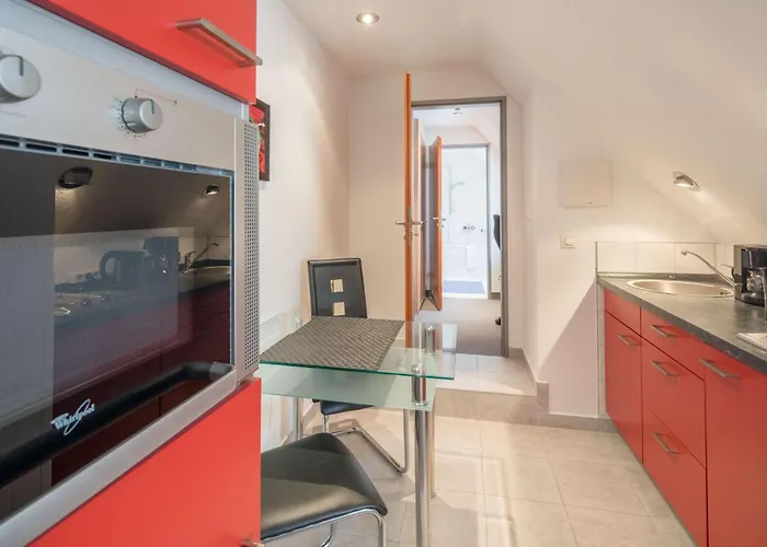 Western Am Strassberger Tor 4*