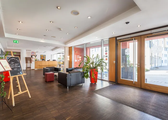 Отель Western Am Strassberger Tor