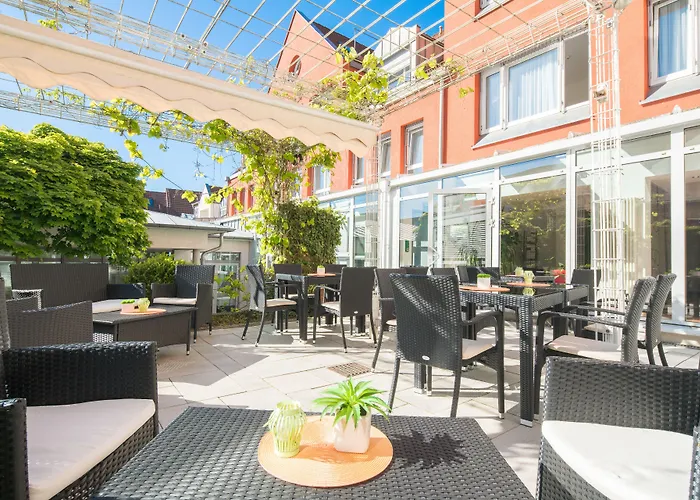 Отель Western Am Strassberger Tor Плауэн