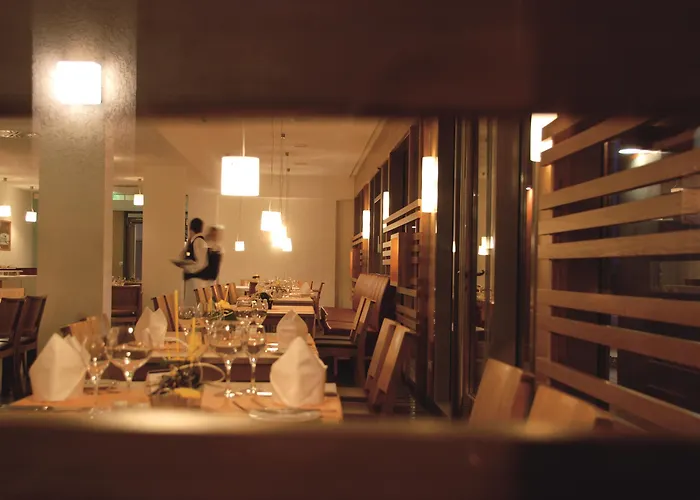 Western Am Strassberger Tor Отель Плауэн