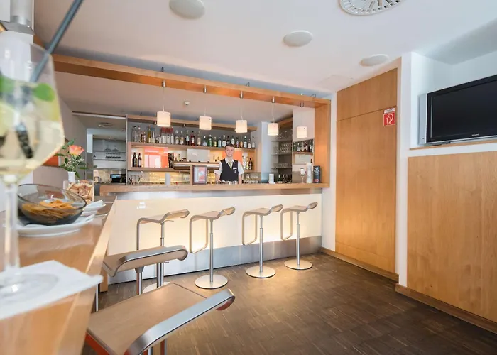 Western Am Strassberger Tor 4* Плауэн