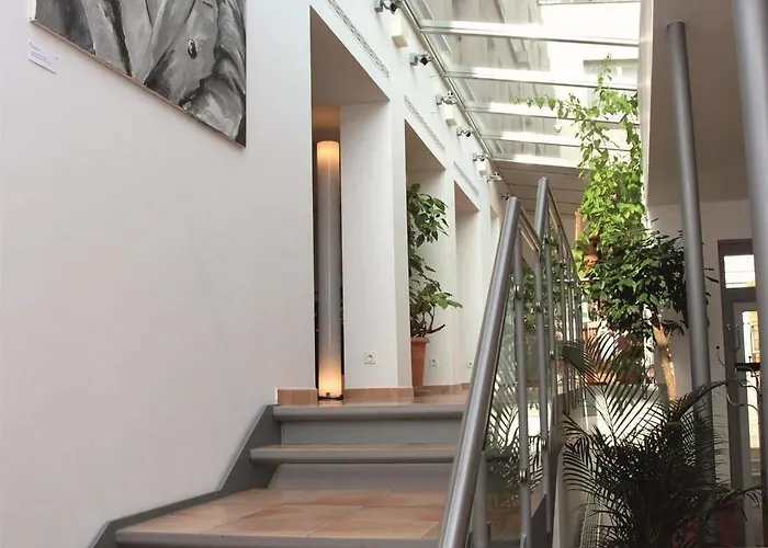 Western Am Strassberger Tor 4*