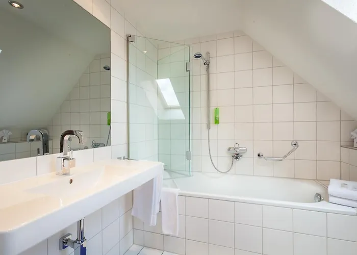 Western Am Strassberger Tor Отель Плауэн